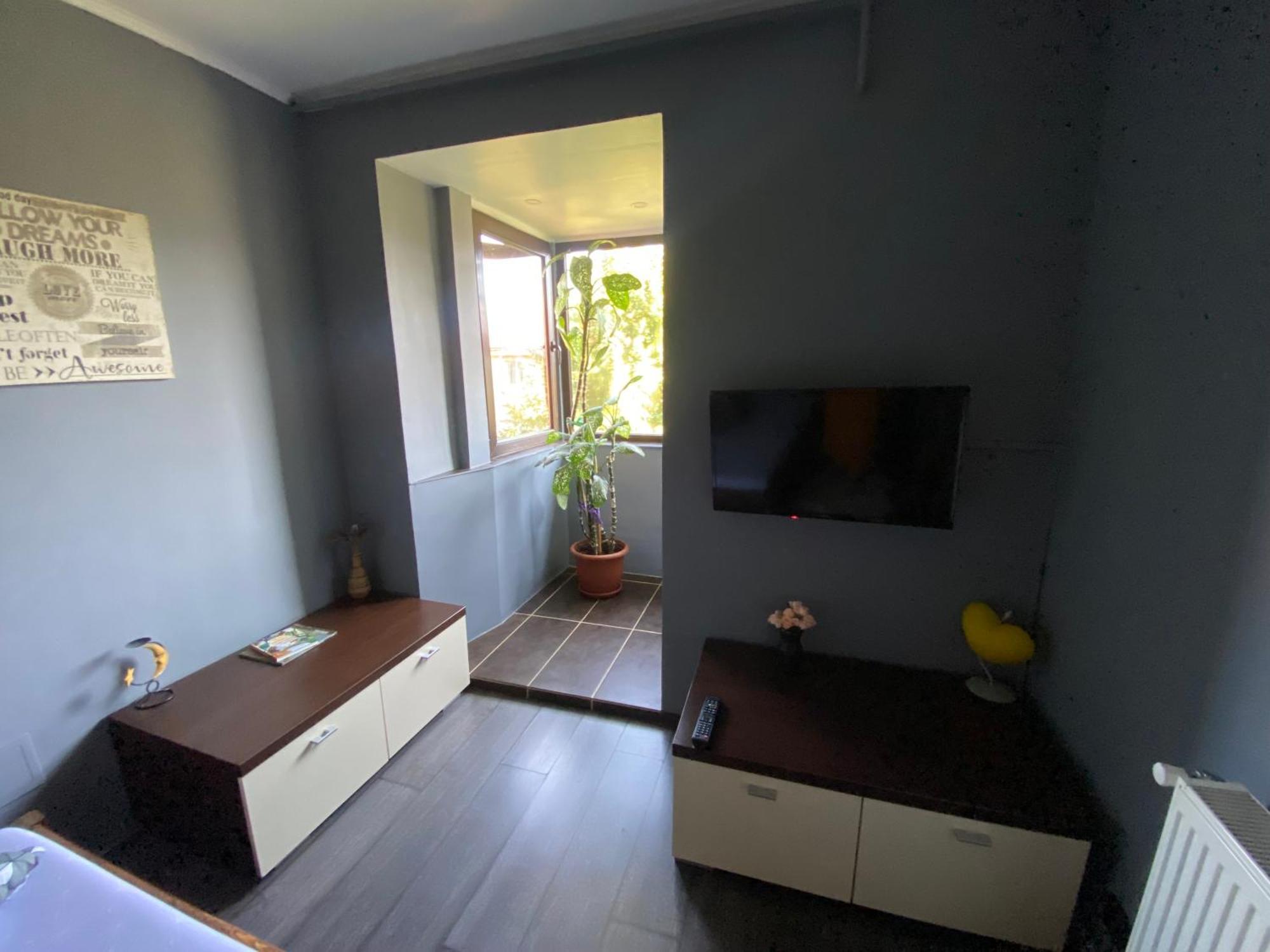 Comfort Home Apartment 2 Петрошань Екстер'єр фото