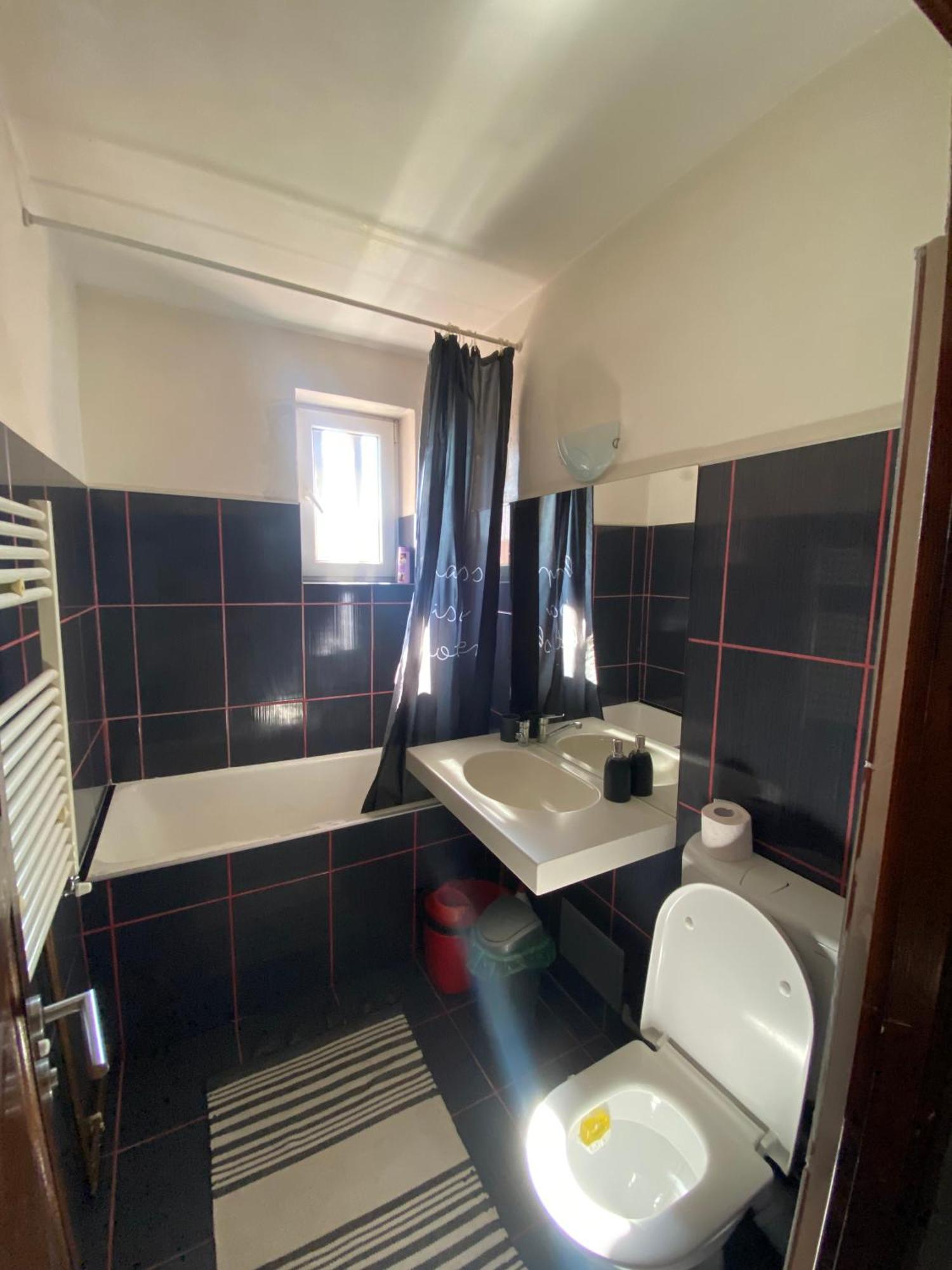 Comfort Home Apartment 2 Петрошань Екстер'єр фото